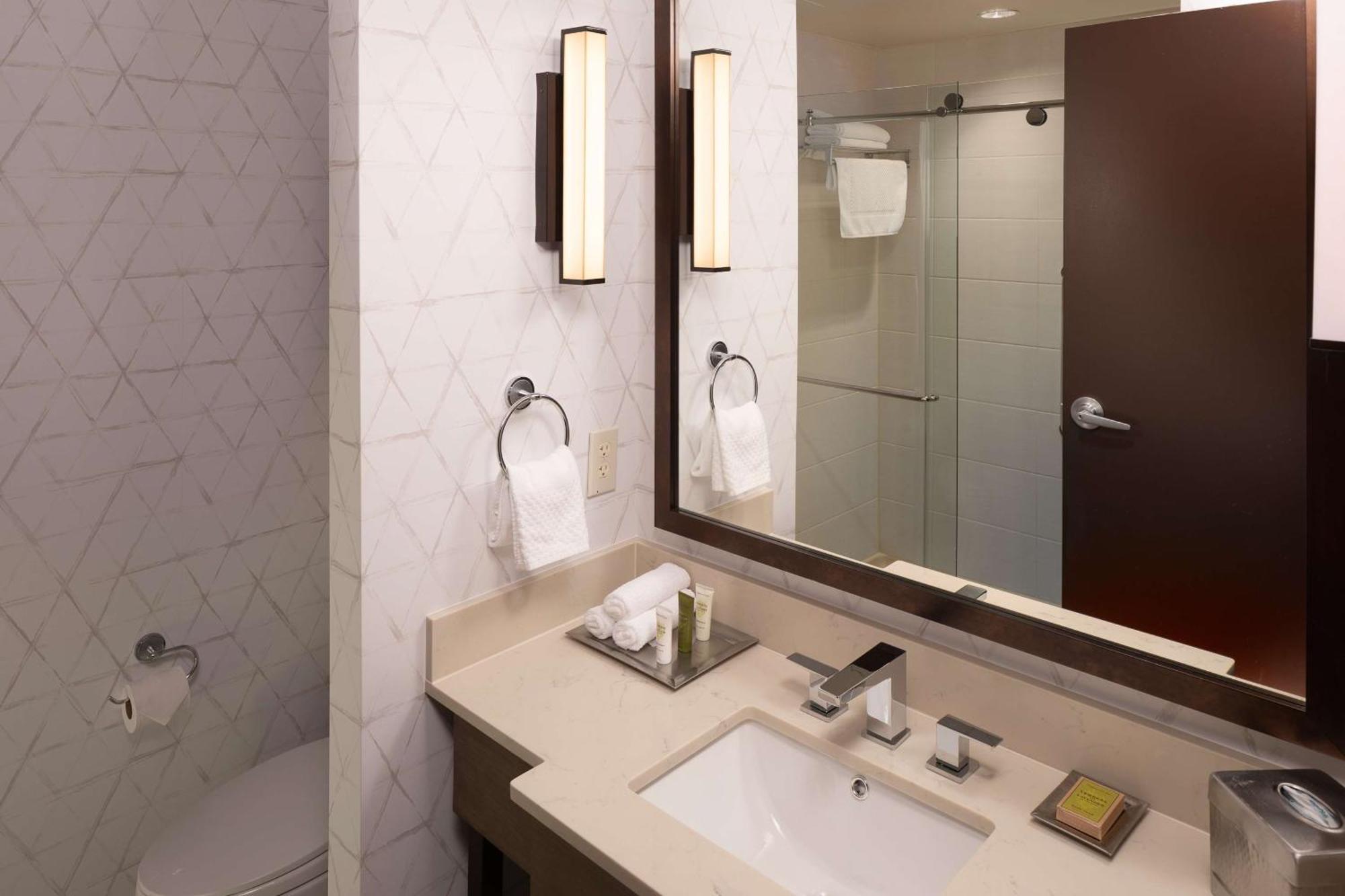 Hilton Asheville Biltmore Park Buitenkant foto
