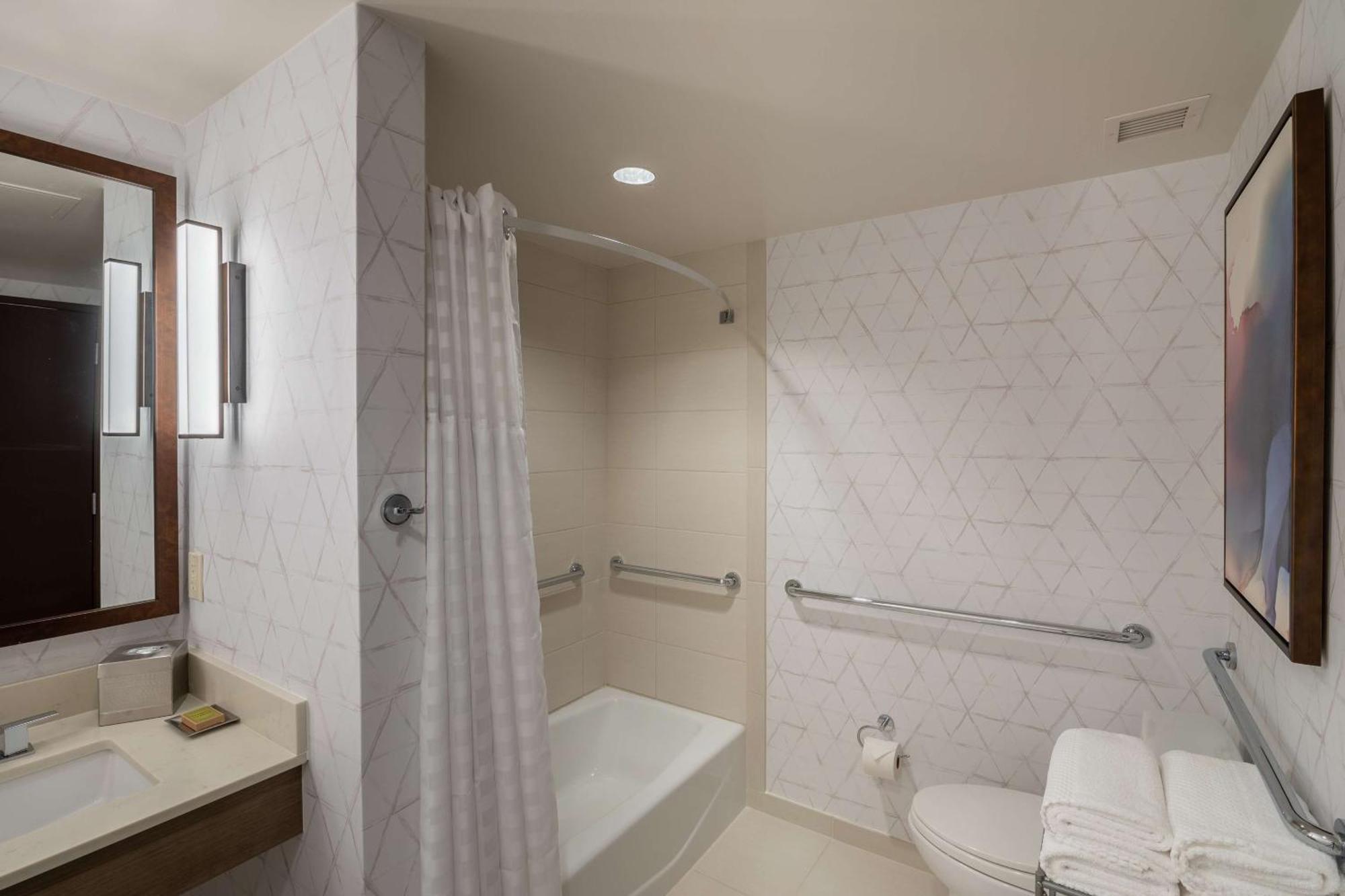 Hilton Asheville Biltmore Park Buitenkant foto